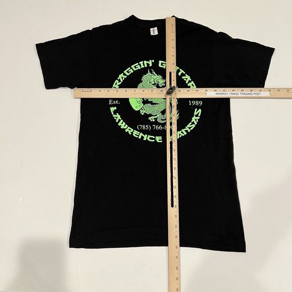 draggin guitars Lawrence Kansas 2022 Tour Shirt Dragon Anniversary Black Small - Picture 3 of 8